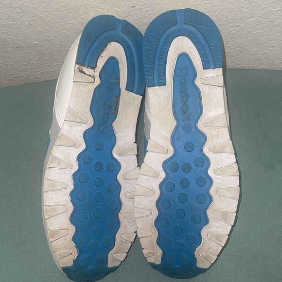 Hello, blue Reebok - Picture 6 of 6